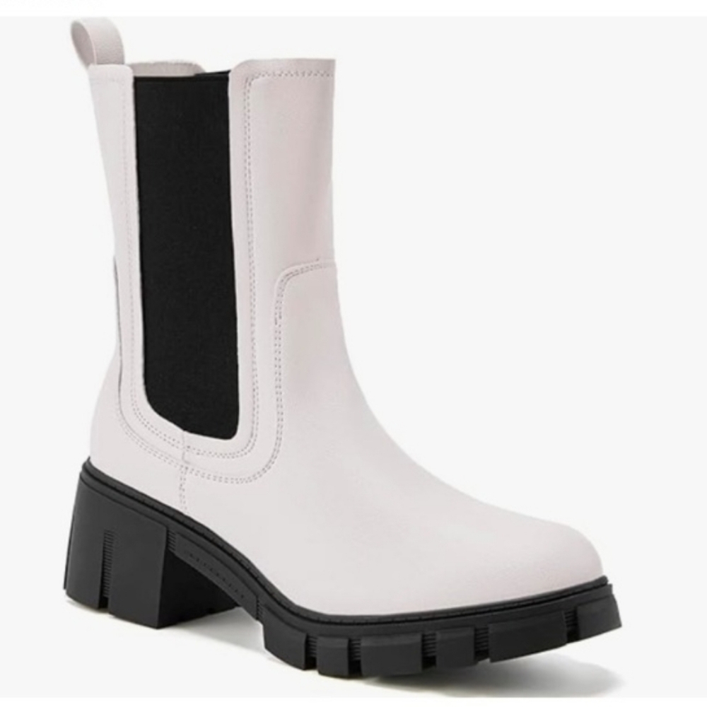 Tinstree NWT Lug Sole Platform Mid Calf Elastic Chunky Block Heel Chelsea Boots